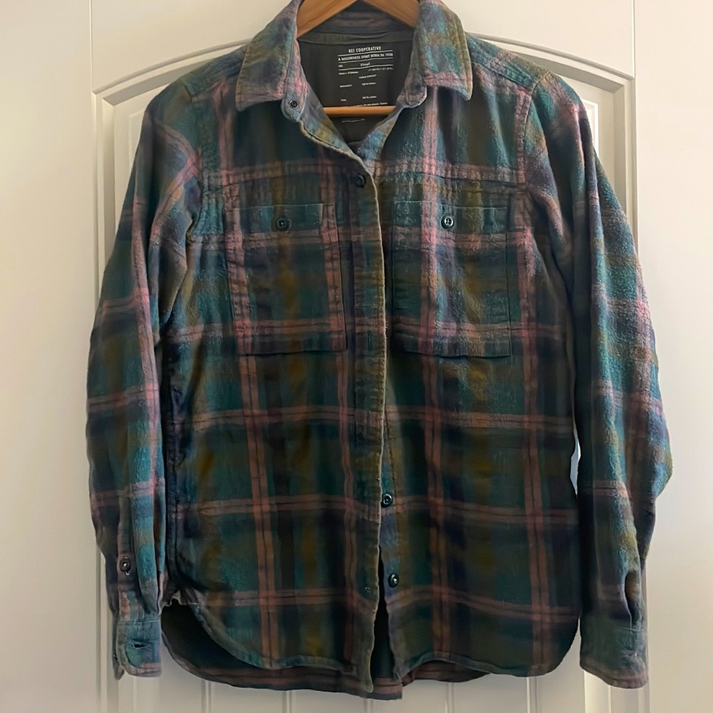 REI - Green Flannel